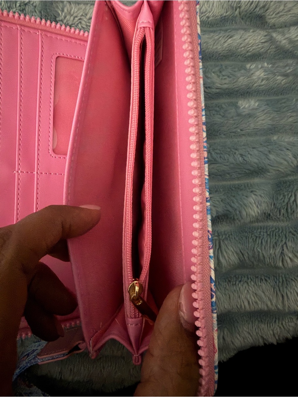 Simply Southern Oyster Pink & Blue Swirl Phone Wristlet Wallet - Picture 5 of 5